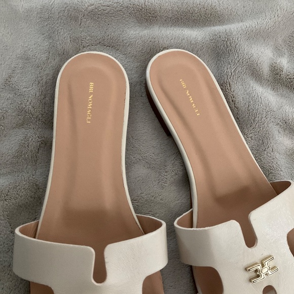 BRUNO MAGLI Fina Slide Sandal In Bone Crinkled Patent - Picture 4 of 5